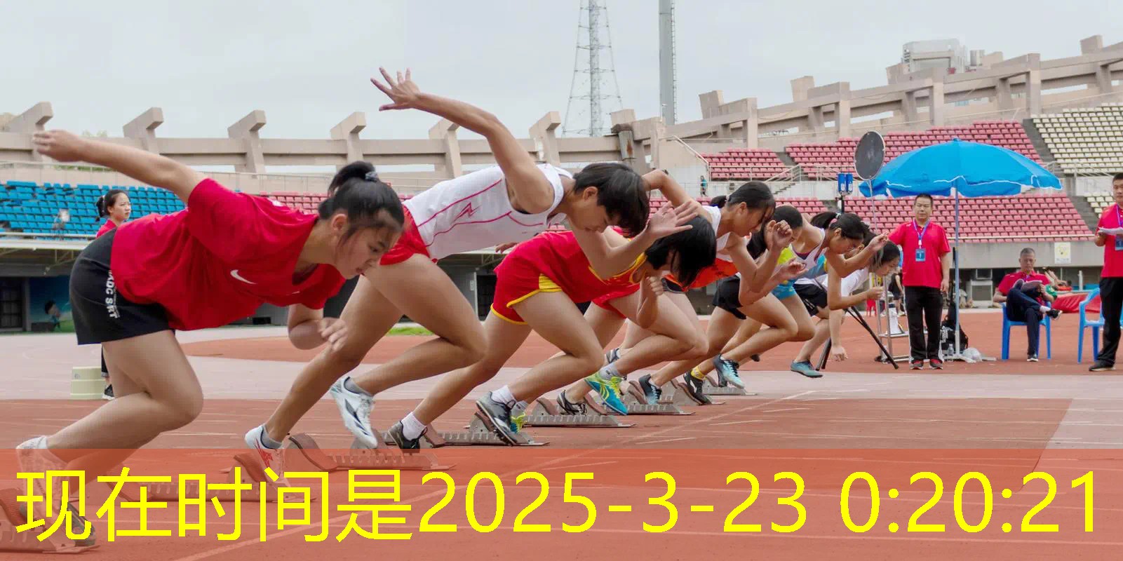 威尔逊网球拍黑粉配色 威尔逊网球拍黑粉配色